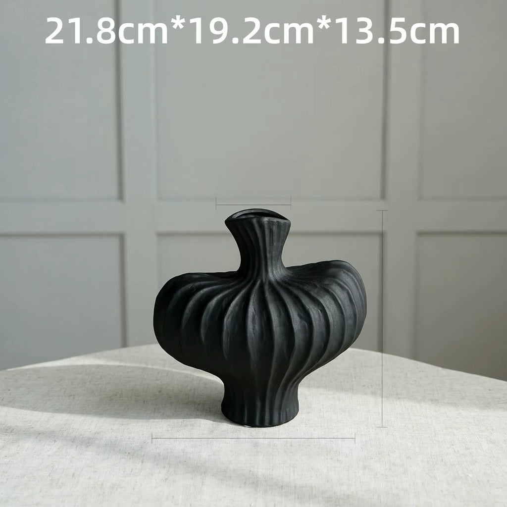 Interwinding Vase Set