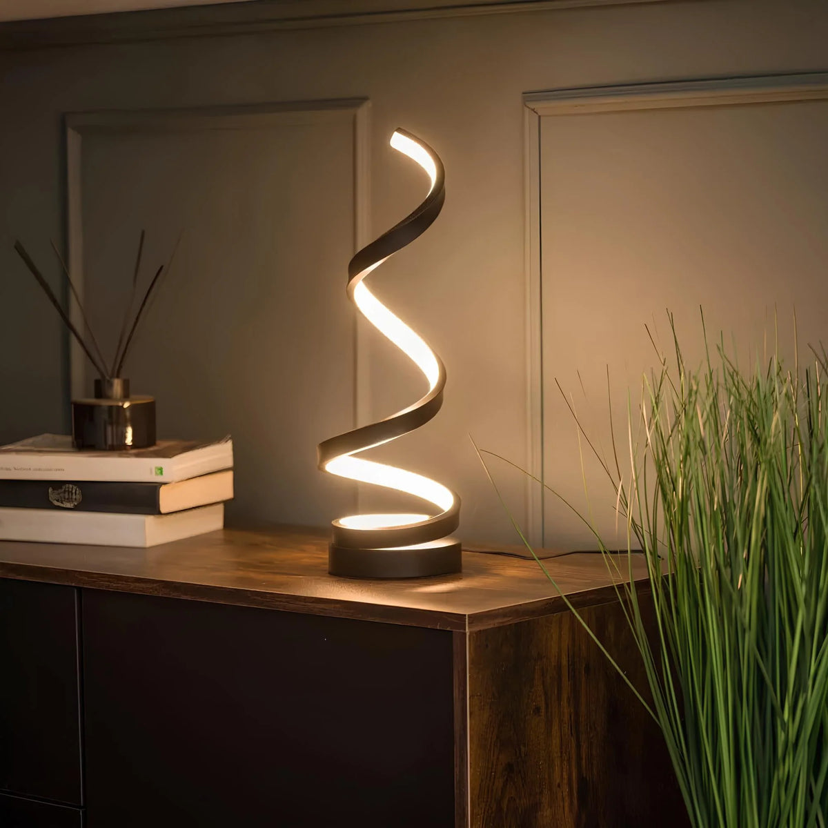 Minimalistic Spiral Lamp
